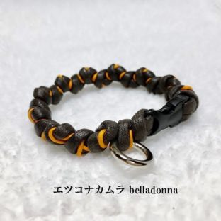 綿ロープこげ茶とオレンジマクラメ編みの犬首輪