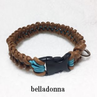 綿100%ロープキャメルとスカイブルーのマクラメ編み首輪