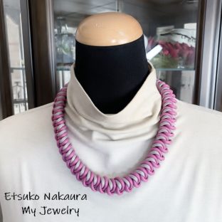 綿100%ロー引きロープ渋めで華やかマクラメ編みネック＆チョーカー