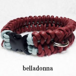 綿ロープエンジと水色のマクラメ編み綿ロープ首輪