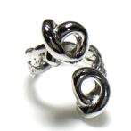 シルバーフリーサイズリング寝かせた状態