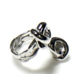 シルバーフリーサイズリング寝かせた状態