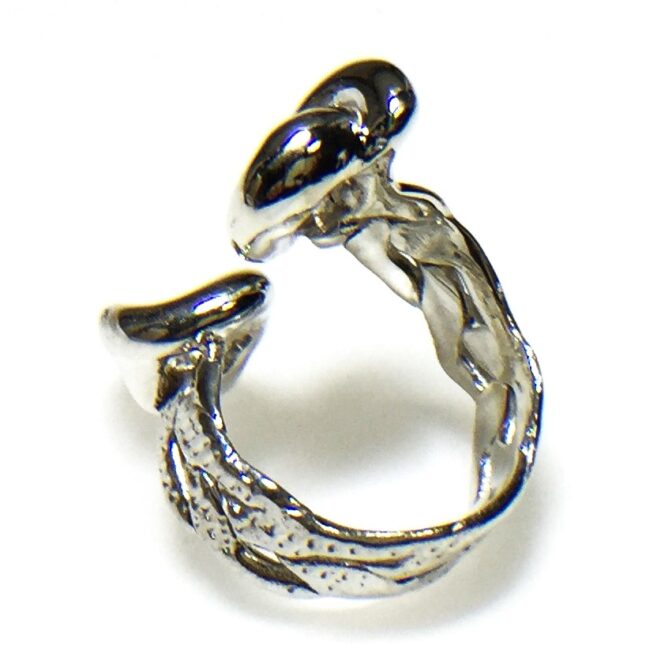 シルバーフリーサイズリング寝かせた状態