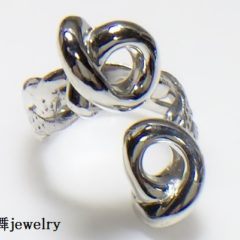 リングは手の欠点をさらけだす？