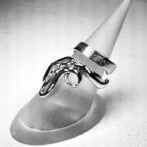 シルバーフリーサイズリング横向き画像