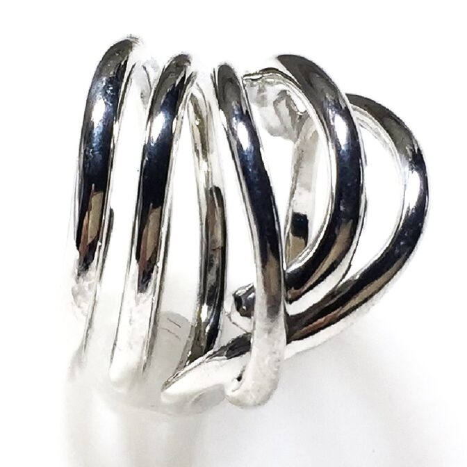 シルバーフリーサイズリング立たせた状態