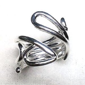 お洒落な平打ちシルバーフリーサイズリングFR65 | エツコナカムラ・アクセサリーブランド|舞ジュエリー シルバーフリーサイズリング立たせ伏せた状態