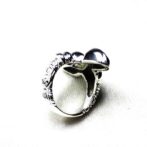 シルバーデザインリング寝かせた画像