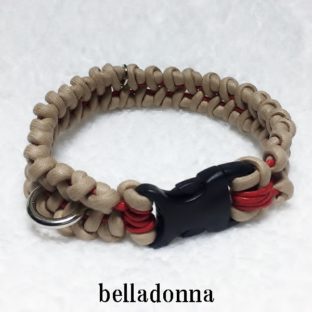 綿ロープベージュと赤のマクラメ編み首輪