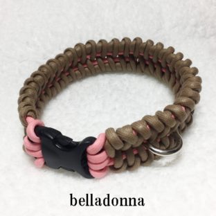綿ロープモカとピンクのマクラメ編み首輪