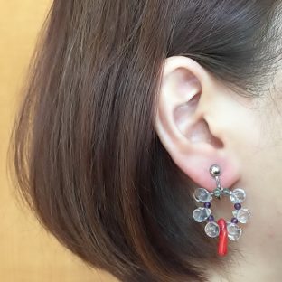 しずく型水晶とサンゴ・トルマリン・アメシストピアス＆イヤリング
