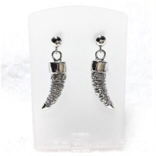 ツノ風ピアスP1