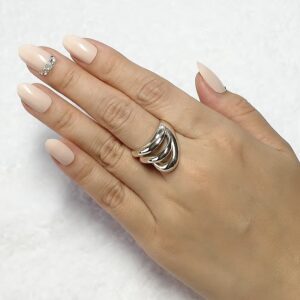 [エレガントな女性はシルバー使いが上手]舞ジュエリーのシルバーへのこだわり！