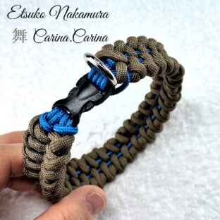 [公式]#16 パラコード中、小型犬首輪茶とブルーマクラメ編みNo28