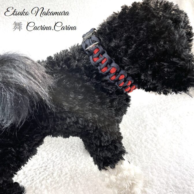 [公式]マクラメ編みNo45　ネイビー＆赤の平結びアレンジ小型犬首輪