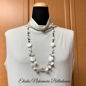 [お手頃価格の淡水パール] 白蝶、黒蝶より淡水パールの形がユニーク！