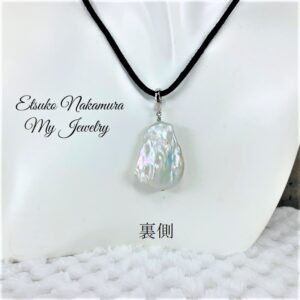 [お手頃価格の淡水パール] 白蝶、黒蝶より淡水パールの形がユニーク！