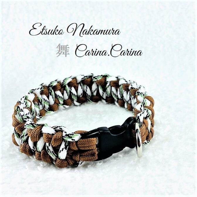 [公式]パラコードマクラメ編みNo53 茶と白＆黒の犬首輪