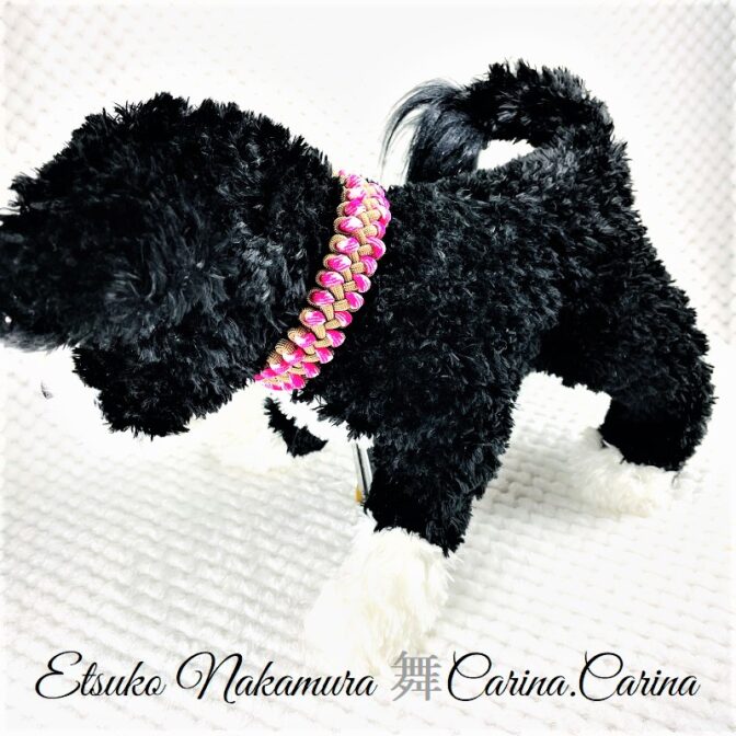 [公式]パラコードマクラメ編みNo67 ホワイト＆ピンクと薄茶色の犬首輪