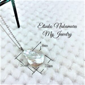 [お手頃価格の淡水パール] 白蝶、黒蝶より淡水パールの形がユニーク！