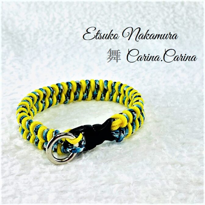 [公式]マクラメ編みNo48イエロー＆青まだら矢羽風犬首輪