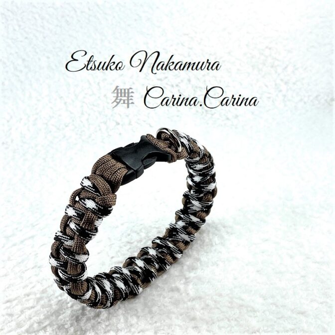 [公式]マクラメ編みNo44　茶＆白黒まだらの平結びアレンジ小型犬首輪