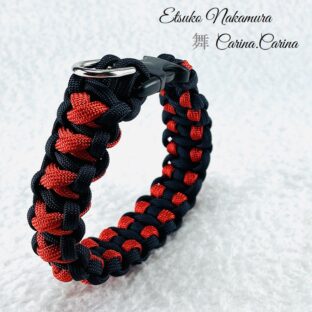 [公式]パラコードマクラメ編みNo54 ネイビーとルビー色の犬首輪