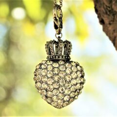 [人工ダイヤは販売されている！] ダイヤの採掘が少ない現状、日本も人工ダイヤ製造？