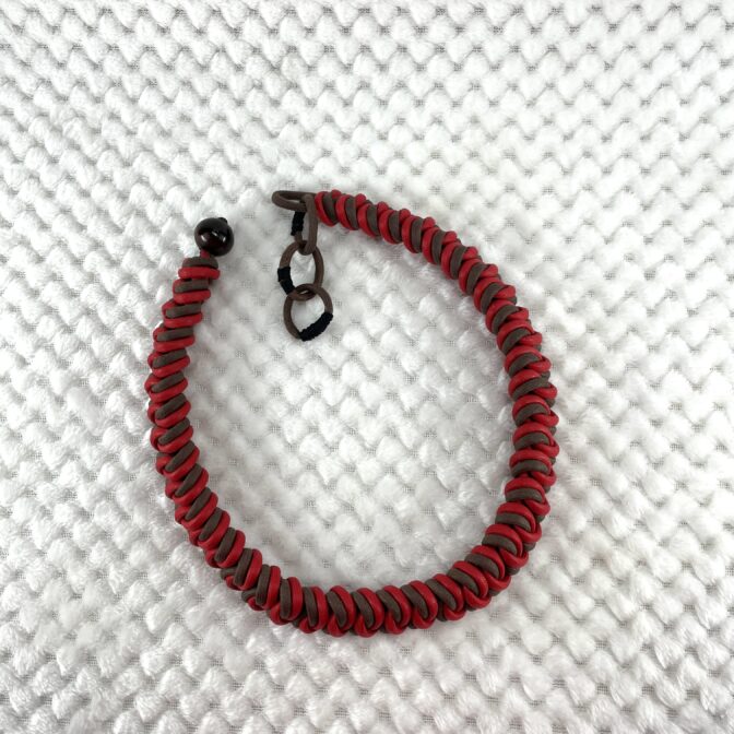 綿100%ロー引きロープNo101　赤とブラウンのマクラメ編みネック＆チョーカー