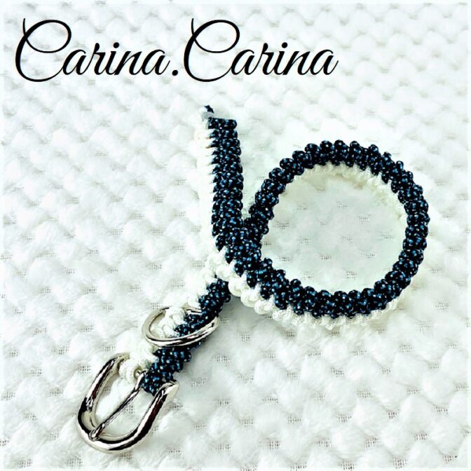 [公式]パラコードマクラメ編みNo74 白とまだら紺色の犬首輪