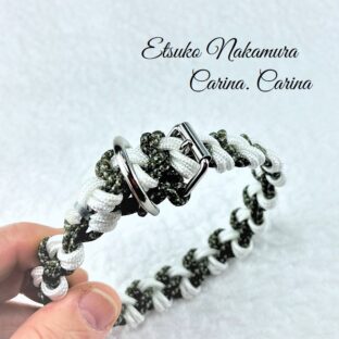 [キット]パラコードマクラメ編み＃5 白とまだら色の犬猫首輪No20