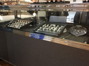 [度重なる緊急事態宣言] 高額ではない、買い物をしたい気分？