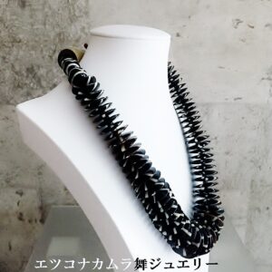 [年齢とジュエリー] 35歳、本質が問われる分技点？