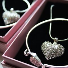 [再々々々緊急事態宣言]東京にでそう？