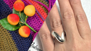 [ジュエリーとアクセサリーの違い？] ジュエリーはアクセサリーではありません