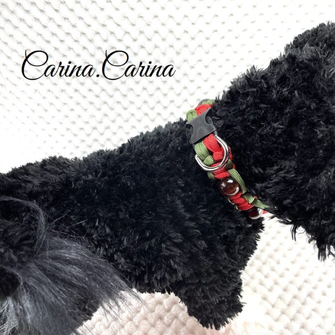 [公式]パラコード＃75No100マクラメ編みルビー・グリーン・丸玉入の犬首輪