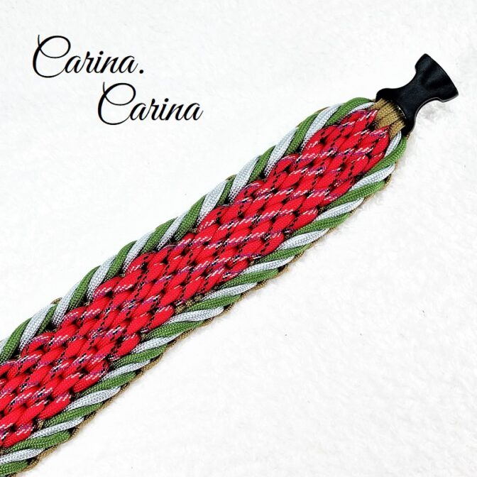 「公式]パラコード#93No119マクラメ編みグレー緑赤の大、中型犬用首輪