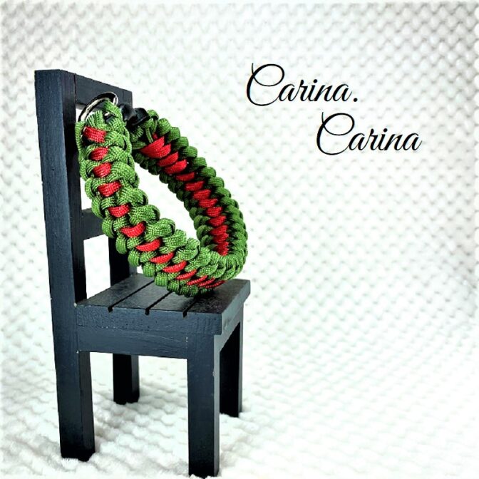 [キット]パラコード＃61No86マクラメ編みグリーンとルビー色中、小型犬用首輪