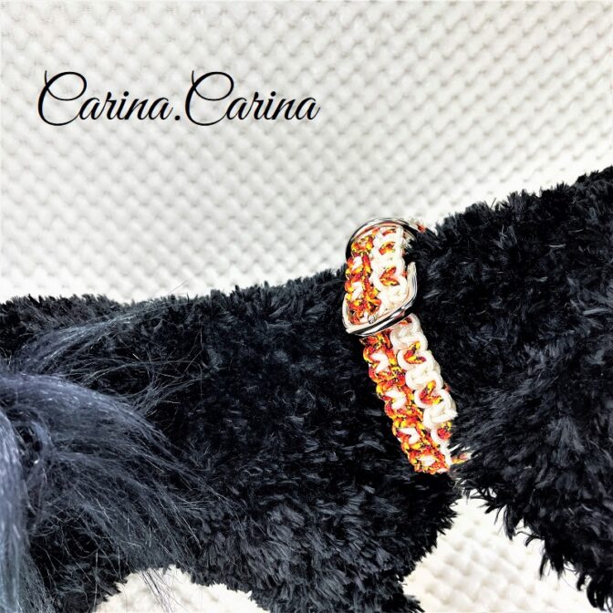 [公式]パラコード＃99No128マクラメ編み白とオレンジまだらの首輪