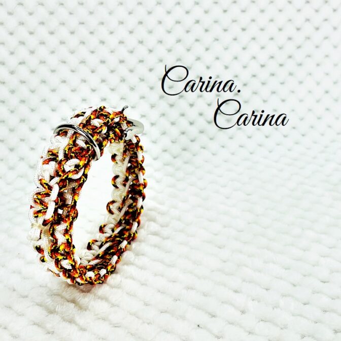 [公式]パラコード＃99No128マクラメ編み白とオレンジまだらの首輪