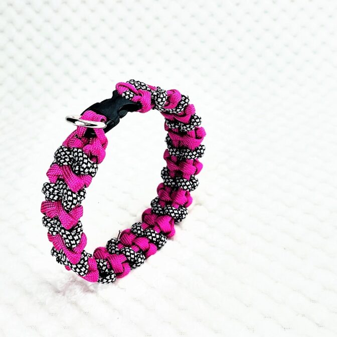 [公式]パラコード＃125No155マクラメ編み白黒ダイヤ柄とローズの小型犬首輪
