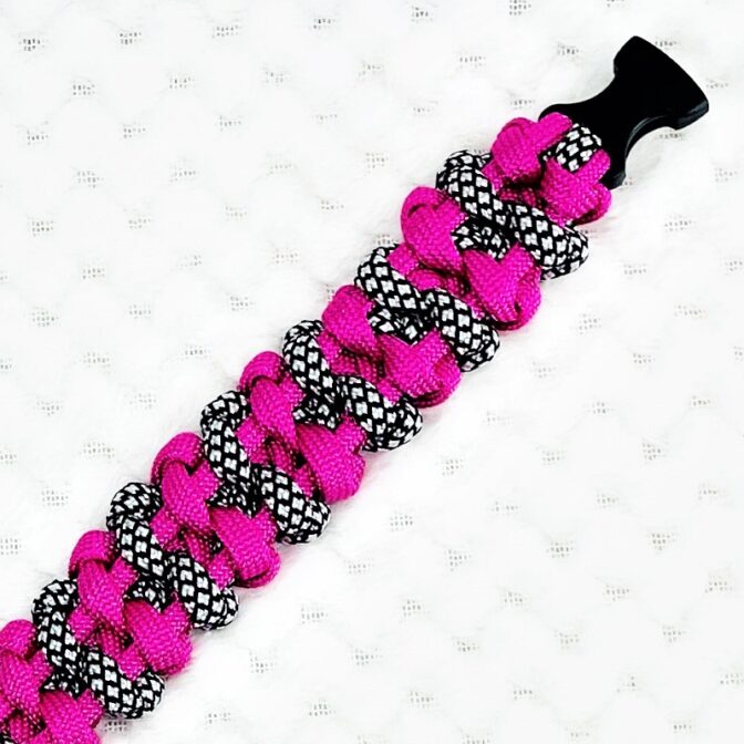 [公式]パラコード＃125No155マクラメ編み白黒ダイヤ柄とローズの小型犬首輪