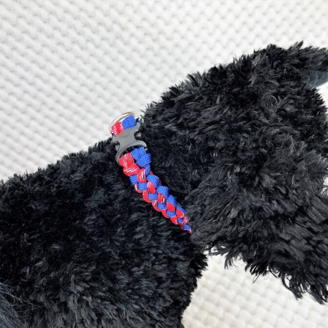 [公式]パラコード＃127No157マクラメ編み赤まだらと青の犬猫首輪