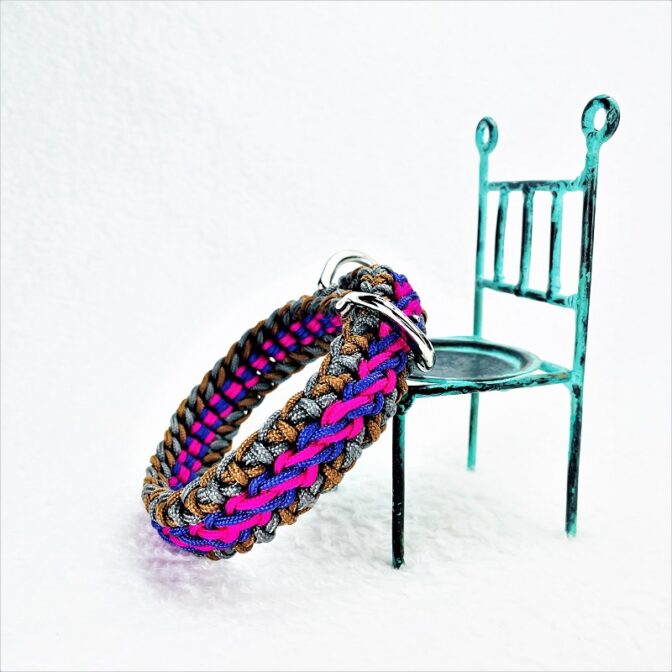 [公式]パラコードマクラメ編み＃137No167ピンク紫グレー茶の小型犬用首輪