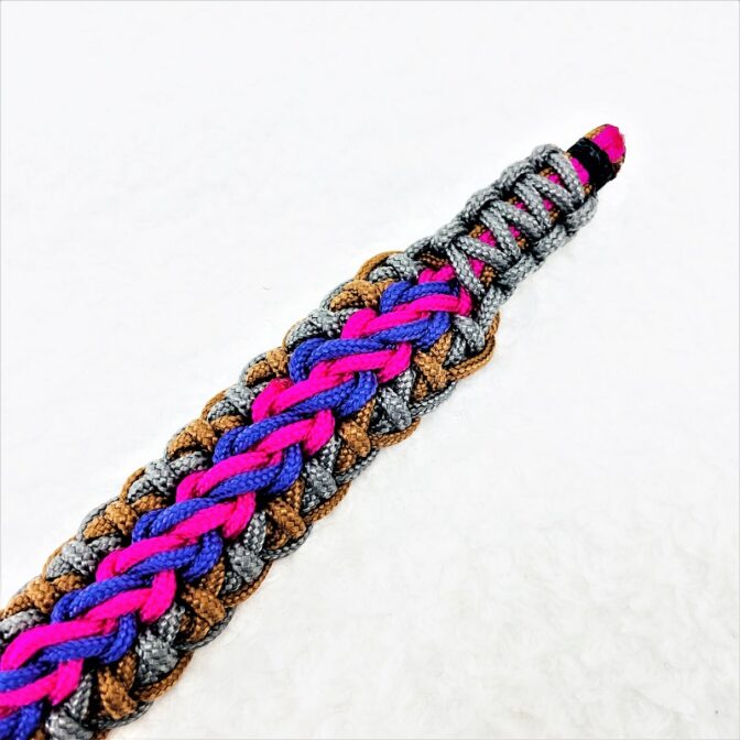 [公式]パラコードマクラメ編み＃137No167ピンク紫グレー茶の小型犬用首輪