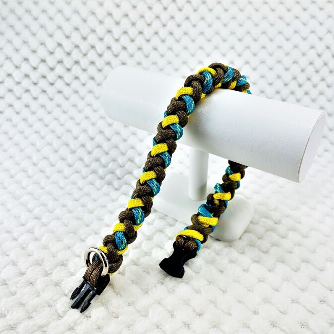 [公式]パラコードマクラメ編み＃140No170イエロー茶ブルーまだら猫・小型犬用首輪