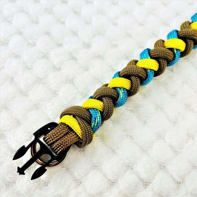 [公式]パラコードマクラメ編み＃140No170イエロー茶ブルーまだら猫・小型犬用首輪