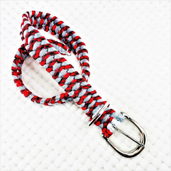 [公式]パラコードマクラメ編み＃143No173赤まだら・ホワイト・ライトグレー大型犬用首輪