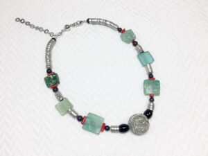 [遺品アクセサリー]売れない、使えないお身内の愛したアクセサリーどう処分する？