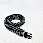 [公式]パラコードマクラメ編み＃149 白黒ダイヤ柄・黒の大、中型犬用首輪No179